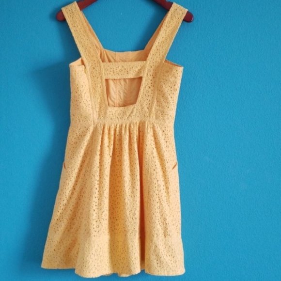 {Marc by Marc Jacobs} Yellow Eyelet Flower Dress - Picture 5 of 8